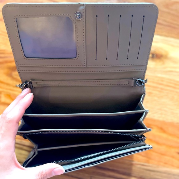 Made in Korea Small dark gray purse with strap - Picture 4 of 4